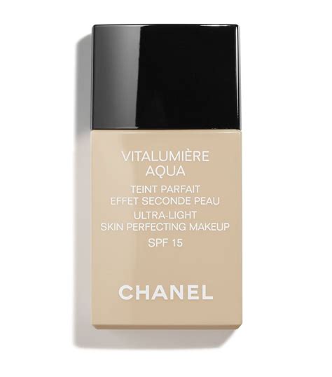 chanel vitalumière aqua ultra-light skin perfecting sunscreen makeup